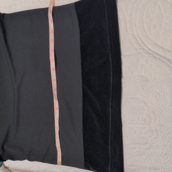 Vintage Black Gloria Vanderbilt top - Picture 7 of 8